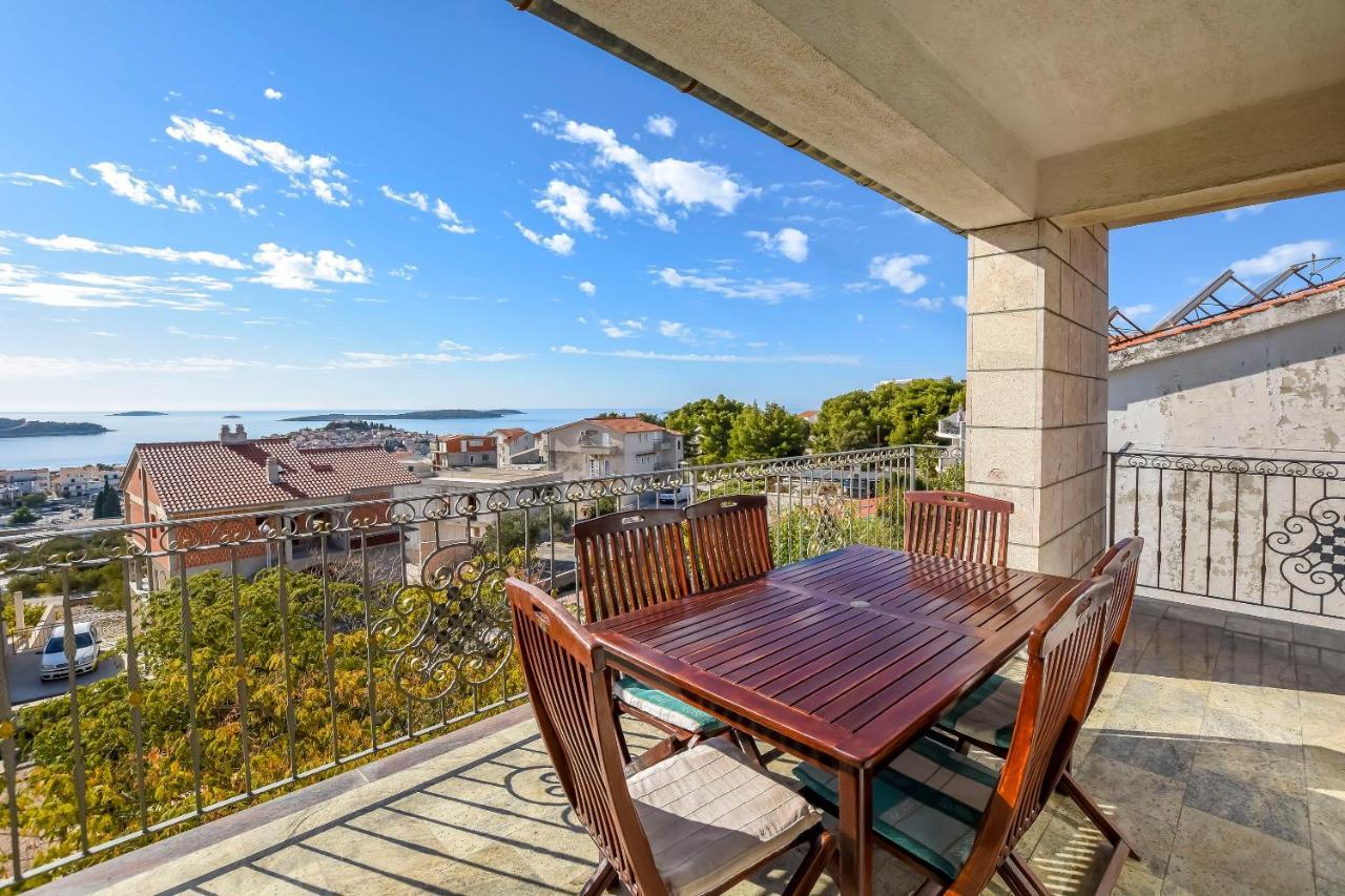 Apartments Dajana Primošten Екстериор снимка