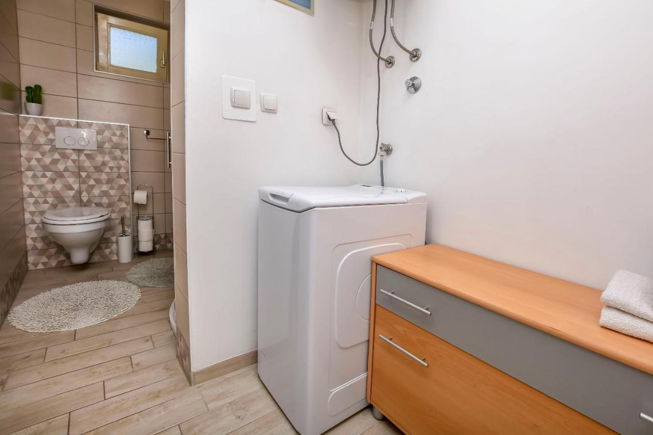 Apartments Dajana Primošten Екстериор снимка