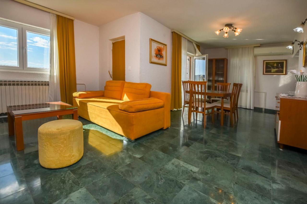 Apartments Dajana Primošten Екстериор снимка
