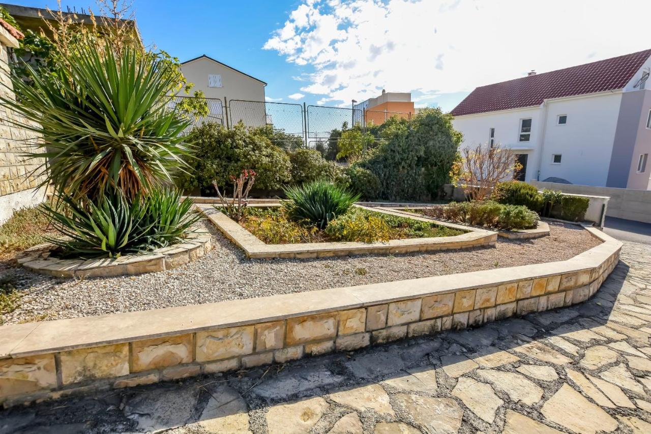 Apartments Dajana Primošten Екстериор снимка
