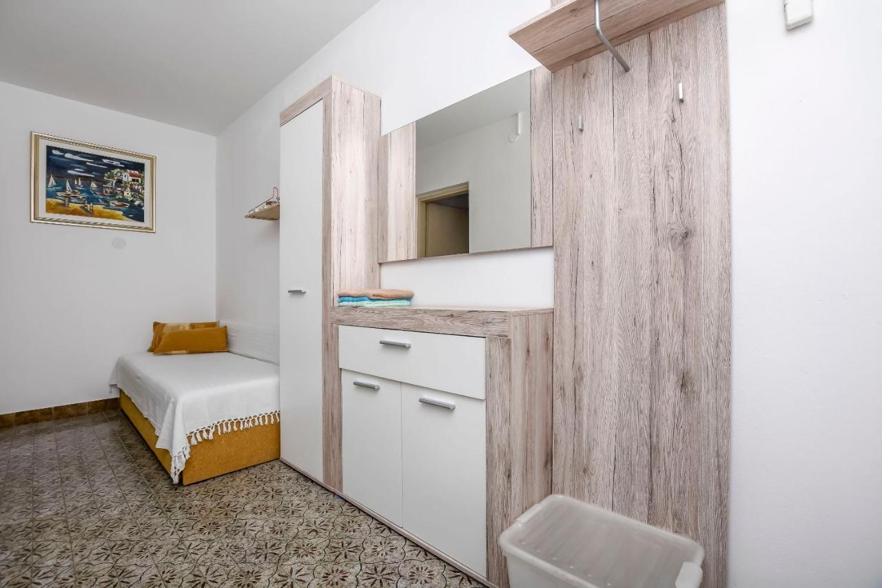 Apartments Dajana Primošten Екстериор снимка