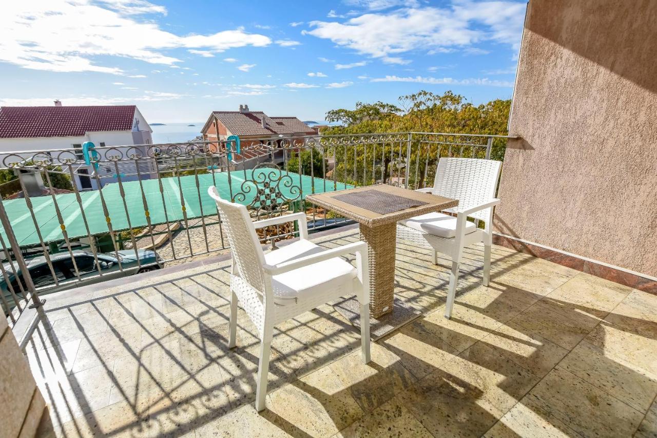 Apartments Dajana Primošten Екстериор снимка