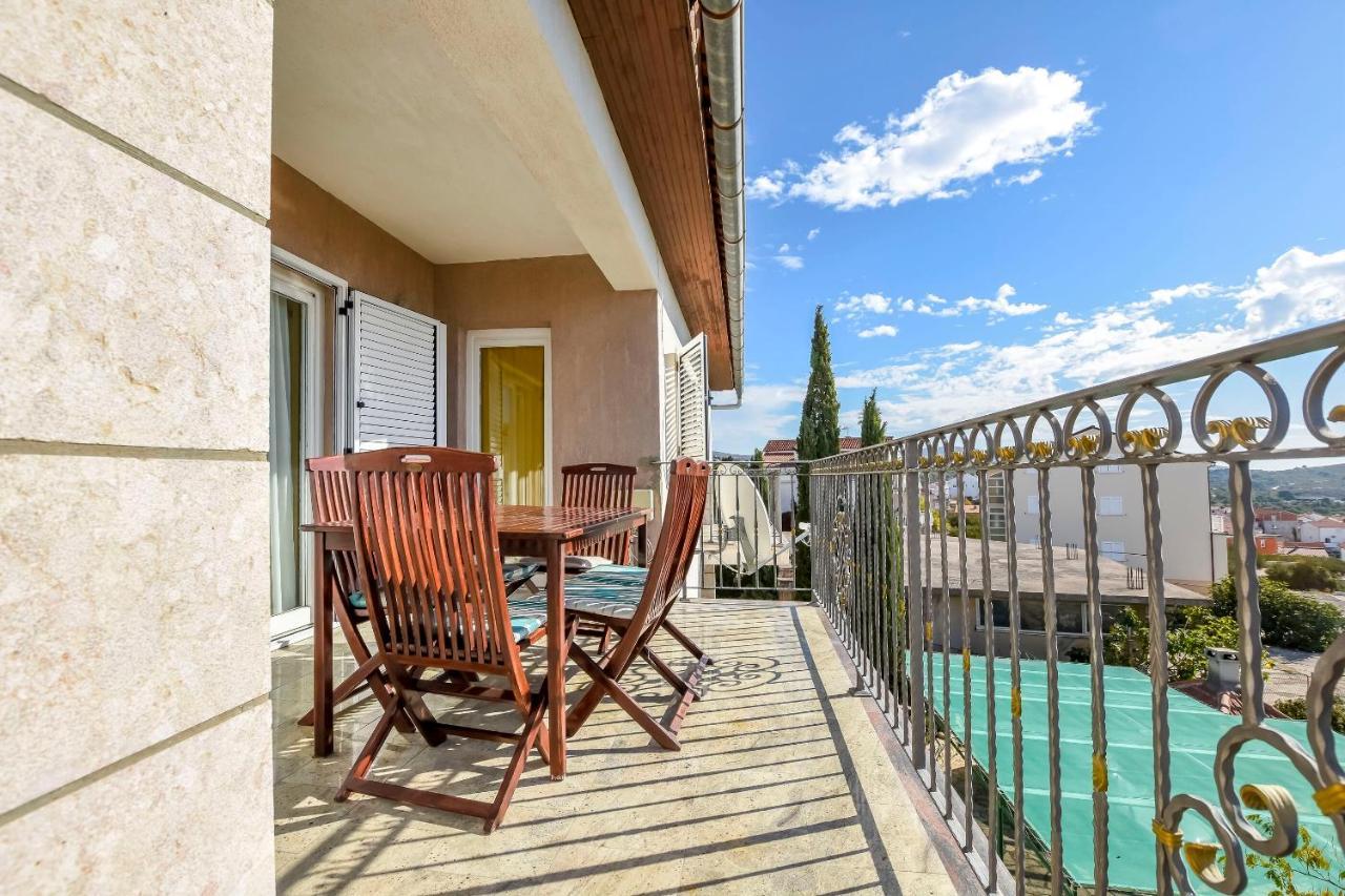 Apartments Dajana Primošten Екстериор снимка