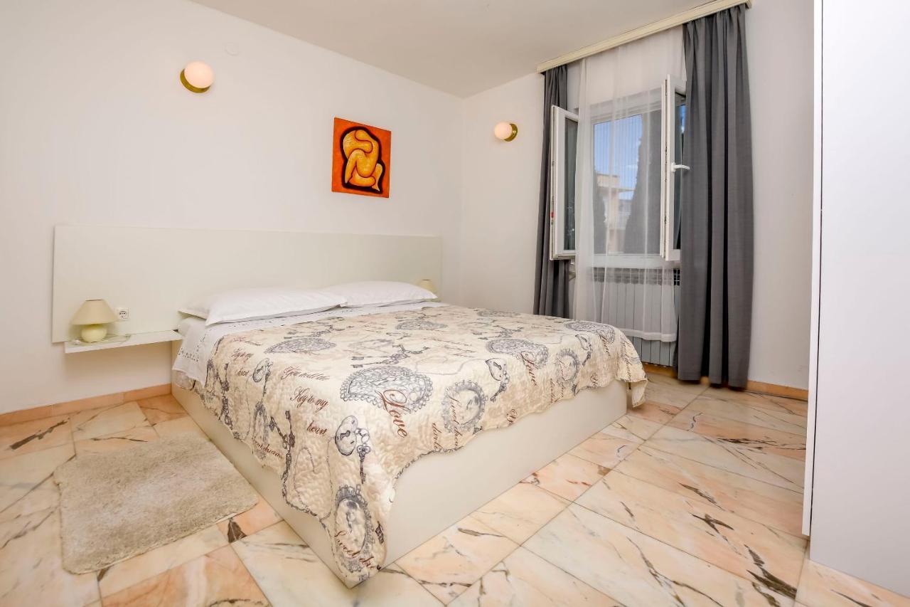 Apartments Dajana Primošten Екстериор снимка