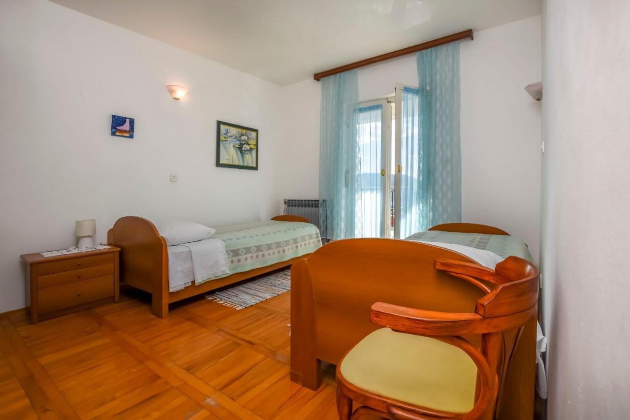 Apartments Dajana Primošten Екстериор снимка