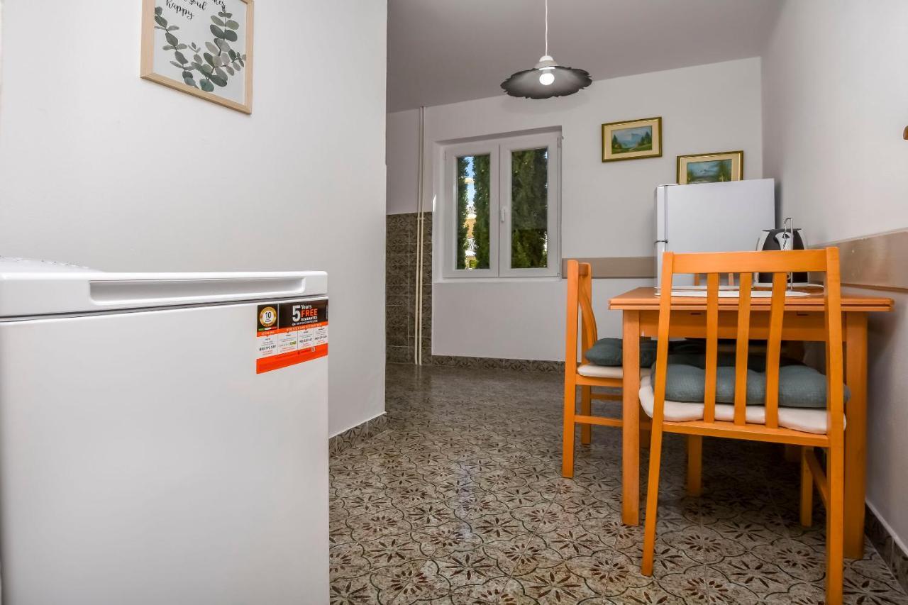 Apartments Dajana Primošten Екстериор снимка